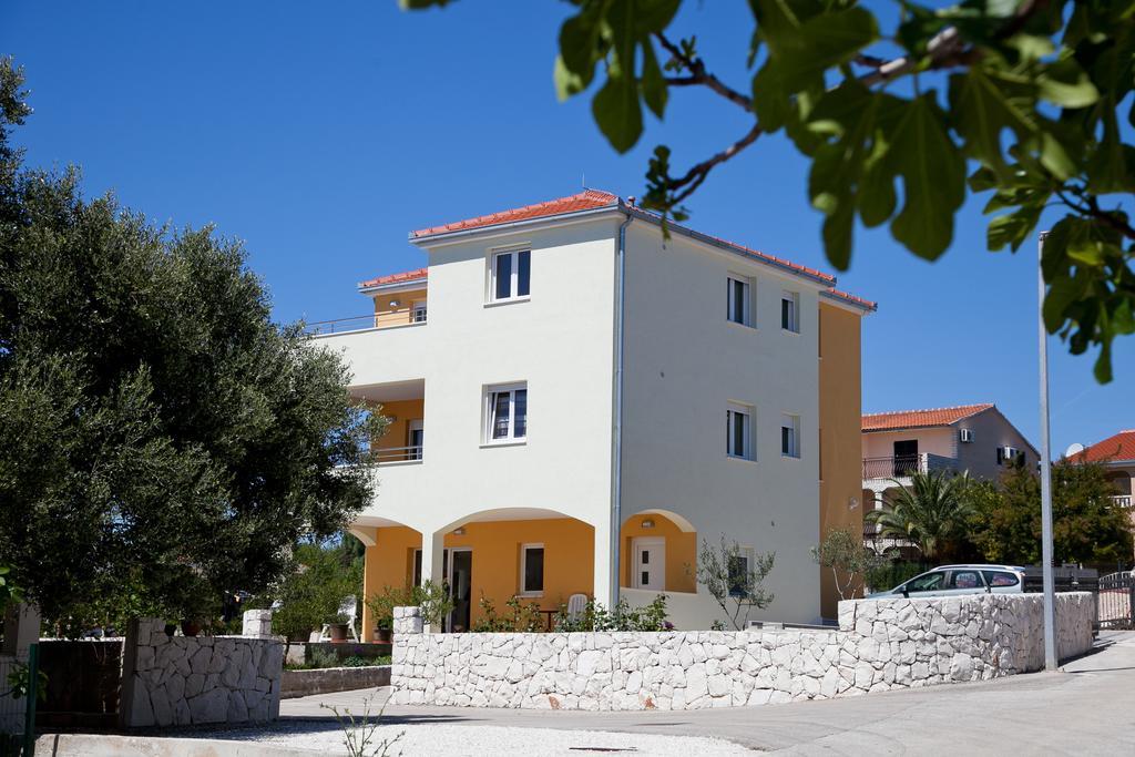 Apartments Medvid Trogir Kültér fotó